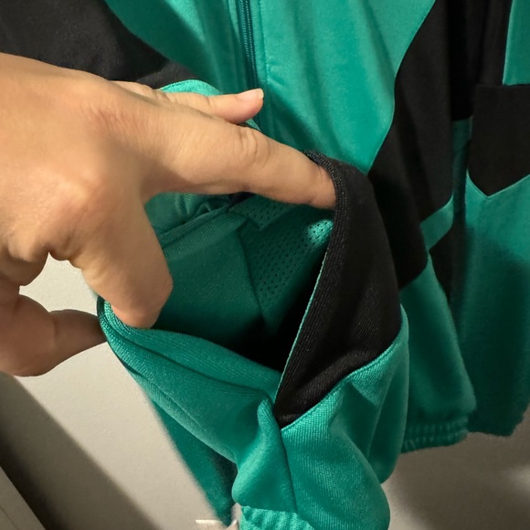 NWT!! Reebok Classic Vintage Tracktop Zip Up Jacket in Emerald Green - Picture 11 of 13